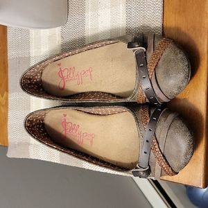 Brown Jellypop size 8 flats